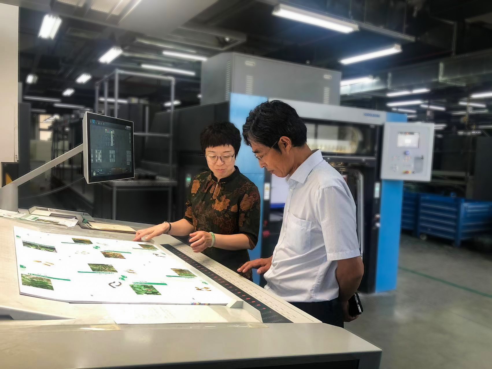 北京印刷学院专家组一行受邀赴太阳集团tcy8722调研数字印刷项目