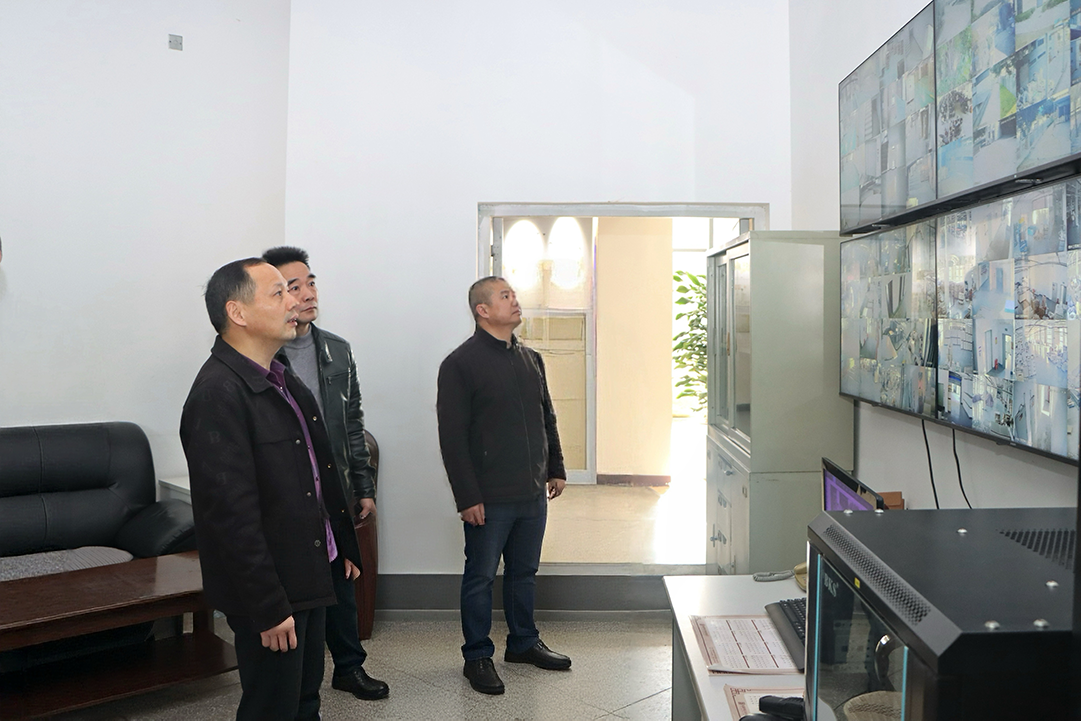 省委宣传部印刷发行处一行赴印务集团开展节前安全检查